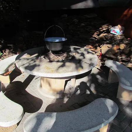 Gasthuis V Sukromi Samuel