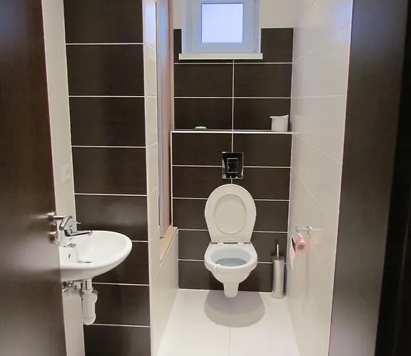 بيت ضيافة V Sukromi Samuel *